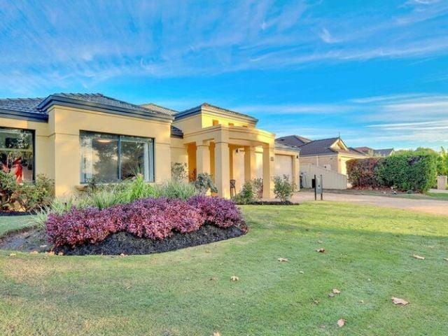 14 Darwinia Loop, Canning Vale WA 6155 House For Rent | Domain