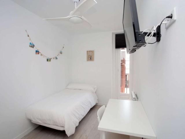 14 Dormitorio Apartamentos Madrid Madrid 101854043