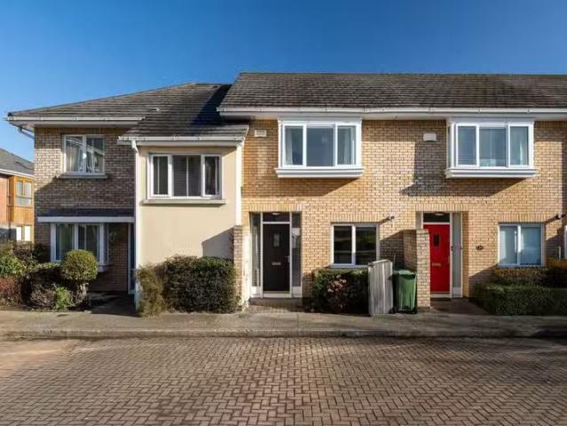 14 Fernleigh Grove, Carpenterstown, Castleknock, Dublin 15, D1.