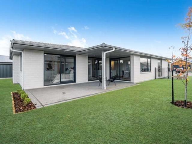14 Hereford Drive, Carterton