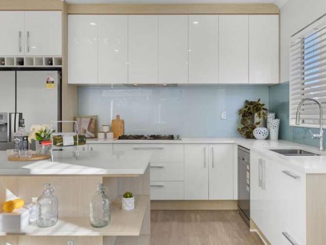 14 Kerrykeel Drive, Flat Bush, Manukau City