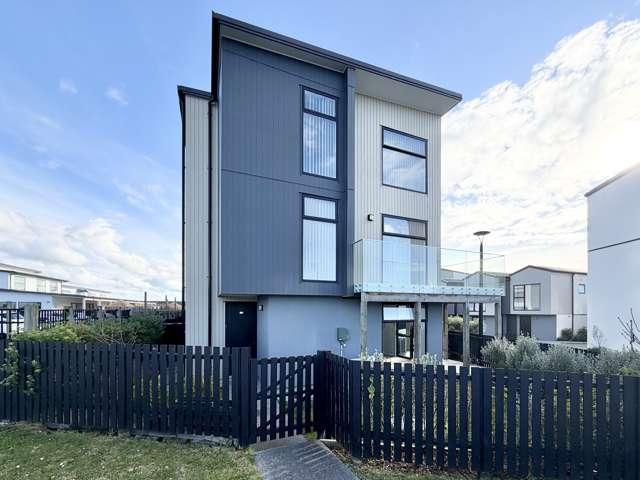 14 Kettlewell Drive, Millwater, Rodney