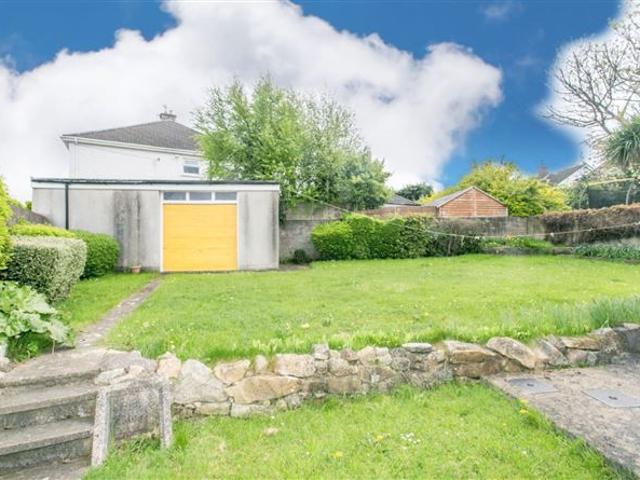 14 Lakelands Road, Stillorgan, Co. Dublin DNG Stillorgan 4923 MyHome. Ie Residential