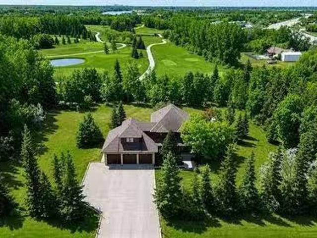 14 Larter Cr, St Andrews, MB, R1A 2V2 Luxury House for sale.