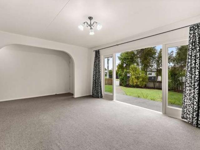 14 Lipscombe Crescent, Havelock North, Hastings