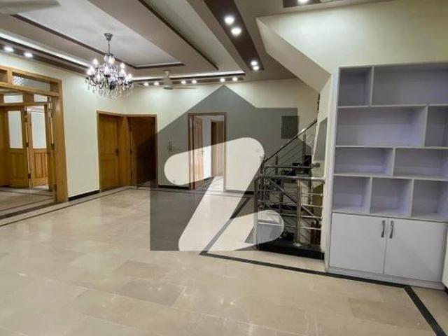 14 Marla Upper Portion For Rent In G 13