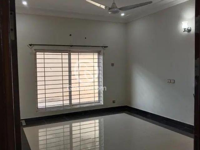 14 Marla Upper portion for Rent