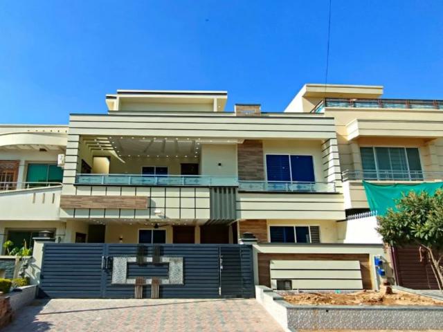 14 Marla Barnd New House For Sale in G 13 Islamabad E 11 ID 73855