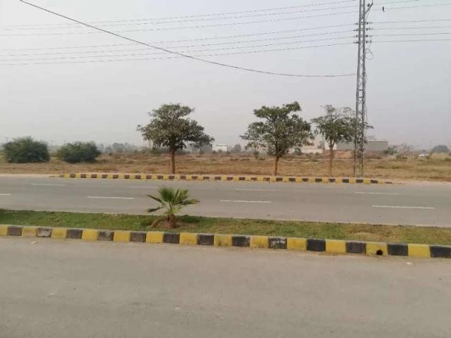 14 marla corner plot for sale in quaid block at bahria town lahore bahria town id 38097