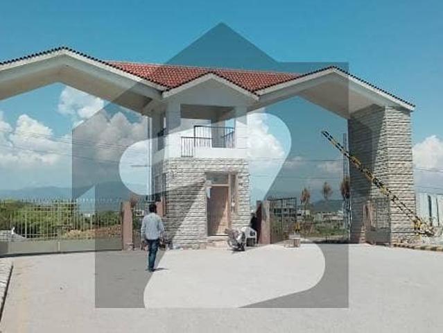 14 Marla Spacious House Available In PHAF Officers Residencia For Sale