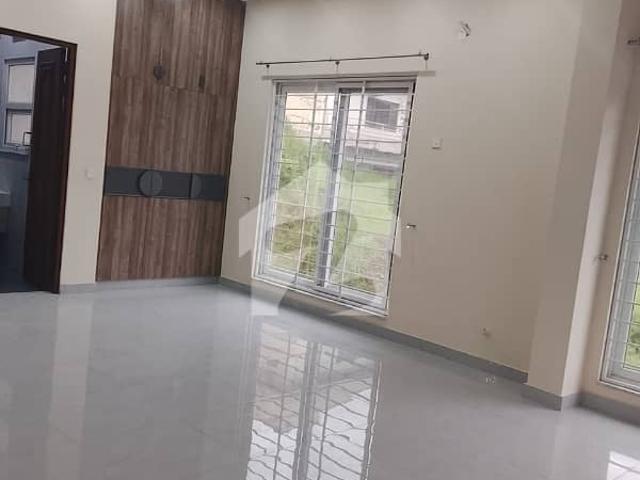 14 Marla Full House For Rent Good Location