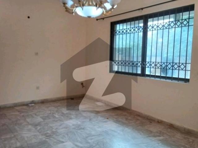 14 Marla House Up For rent In I 8/3