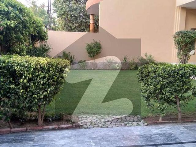 14 Marla House For Sale In Beautiful Officers Colony No 1