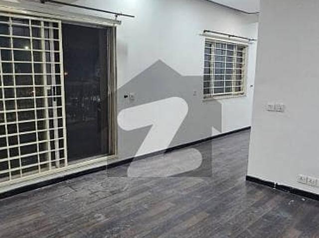 14 Marla House For Rent In Defence Raya With Extra Park Land