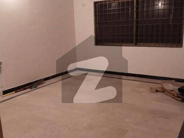 14 Marla House Ideally Situated In I 8/3 For Rent