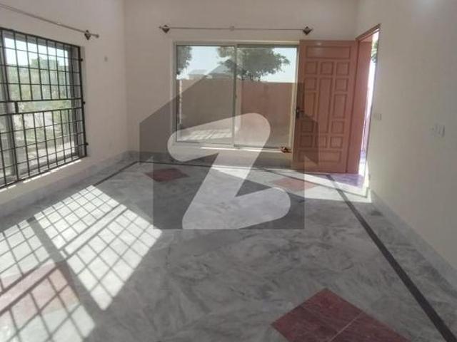 14 Marla House In F 17
