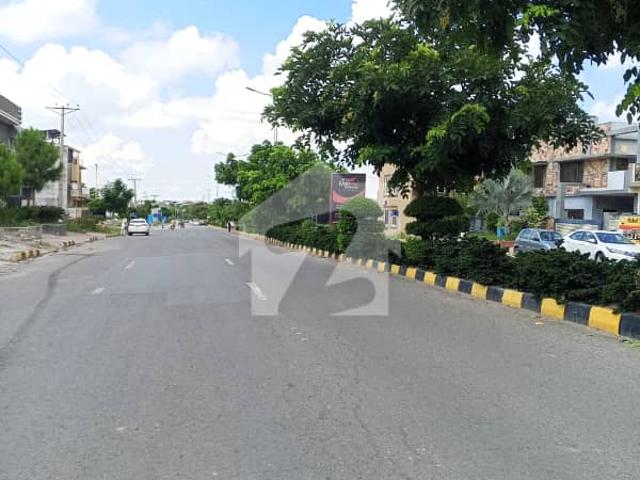 14 Marla Prime Plot for Sale in D Block, B 17 Islamabad