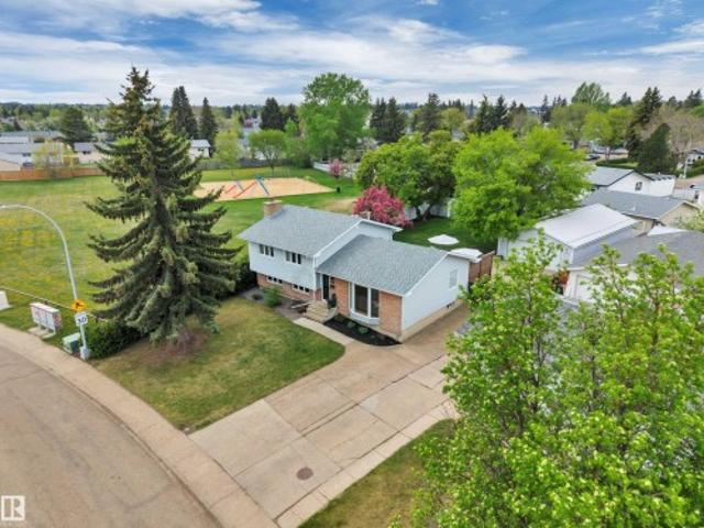 14 Meadowood Crescent, Sherwood Park, AB, T8A 0L7 house for sale | Listing ID E4493 | Royal LePage