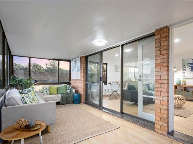 1/4 Melrose Place, SOUTHPORT, QLD 4215