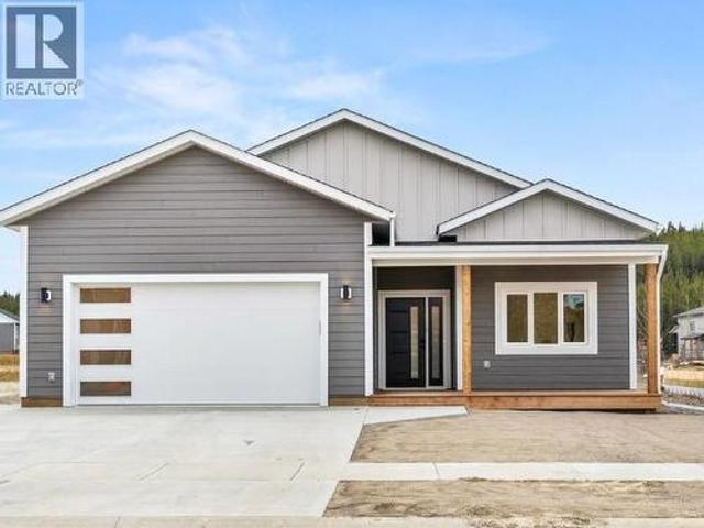 14 Omega Street, Whitehorse, YT, Y1A 0T6 house for sale | Listing ID 17331 | Royal LePage