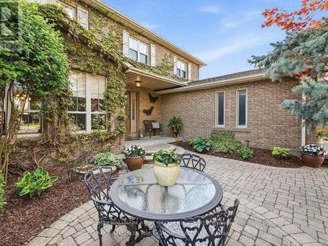 14 Ormandy Court, Whitby, ON, L1P 1E8 house for sale | Listing ID E13485 | Royal LePage