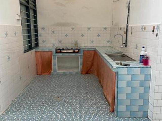 14 Pax Staff hostel 1600 sqft Single Storey Terrace House Bayan Baru