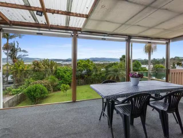 14 Pine Park Road, Onerahi, Whangarei