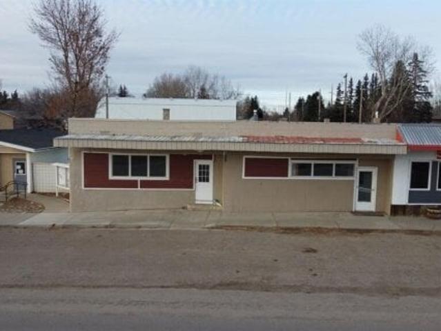 14 Railway Avenue S