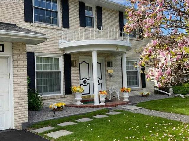 14 Robinhood Drive, Hamilton, ON, L9H 4G1 house for sale | Listing ID X13443 | Royal LePage