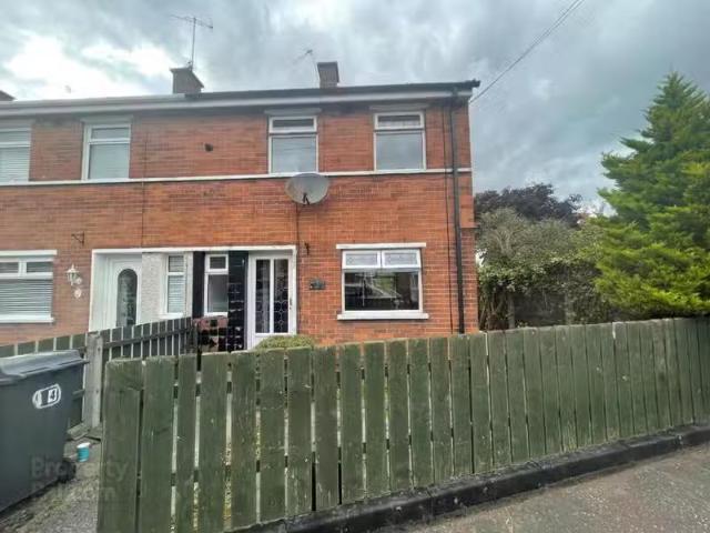 14 Sandbrook Grove