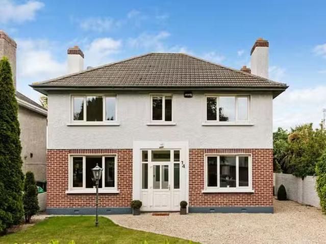 14 Sans Souci Park, Booterstown, Booterstown, Co. Dublin, A94H.