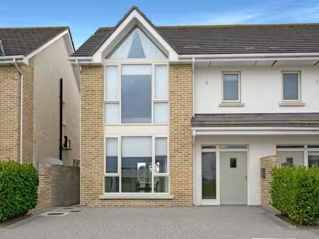 14 Seaview Square, Cnoc na Mara, Blackrock, Co. Louth, A91FDN2.
