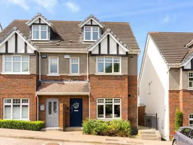 14 Stocking Wood Green, Rathfarnham, Dublin 16, D16P032 is for.