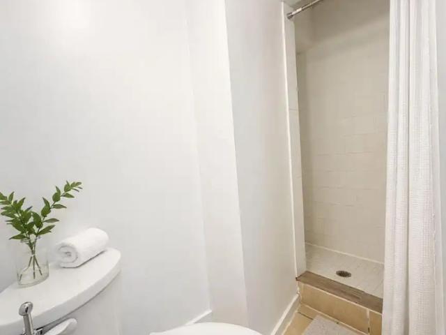 14A 220 GORDON STREET