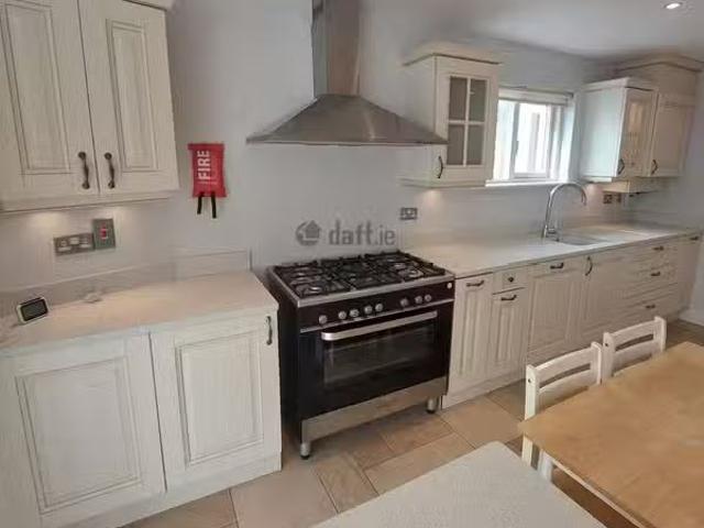 14a Woodley Park, Dublin 14, Kilmacud, Co. Dublin is for rent
