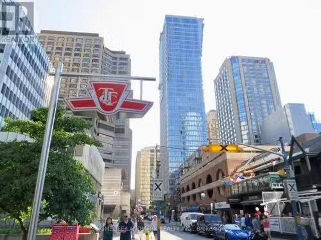 1504 188 Cumberland Street, Toronto, ON, M5R 0B6 condo for.
