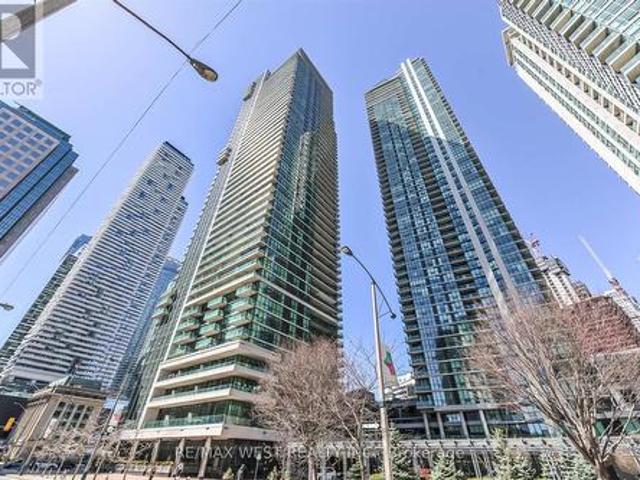 1504 33 Bay Street, Toronto, ON, M5J 2Z3 condo for sale | Listing ID C11990 | Royal LePage