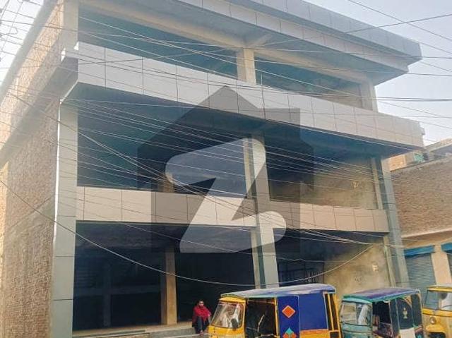 15000 sqft commercial building for supermarket / brand outlet Gujrat