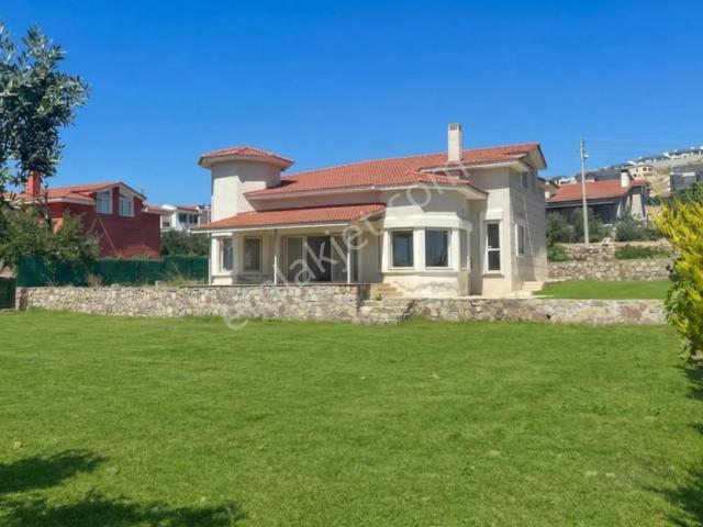 1500 M² Arsa İçerisinde Tamamlanmaya Yakın 5+1 Lüks Villa