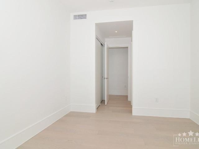 1500 Martin St 2 Bedroom Apartment for Rent at 1500 Martin St, White Rock, BC V4B 0C2