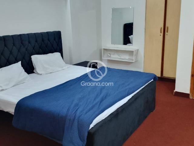 1500 Ft² Flat for Rent