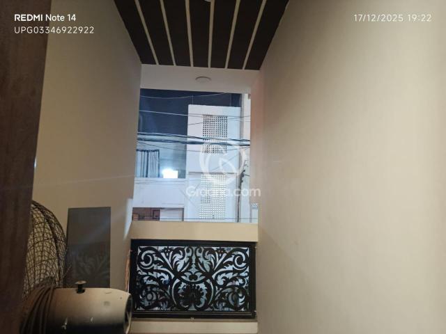 1500 Ft² Upper portion for Sale