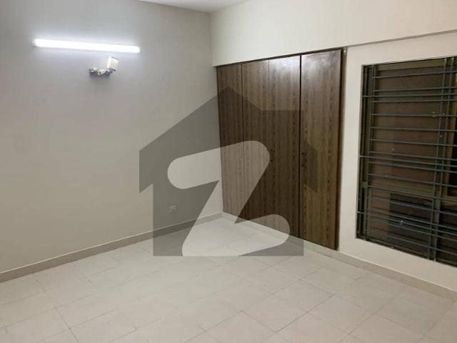 1500 Square Feet Flat In Clifton Block 9 Best Option