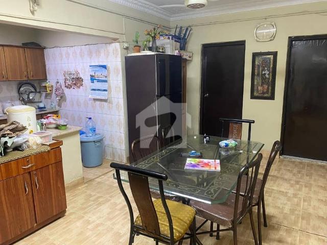 1500 Square Feet Flat In Gulshan e Iqbal Block 13/A Is Available For sale
