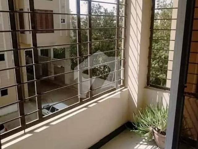 1500 Square Feet Flat In Kings Classic
