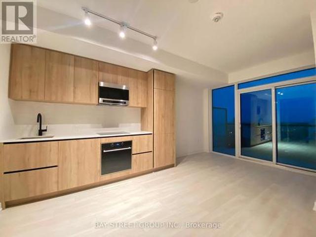 1501 Broadway Avenue, Toronto, ON, M4P 1V3 lease for lease | Listing ID C13412 | Royal LePage