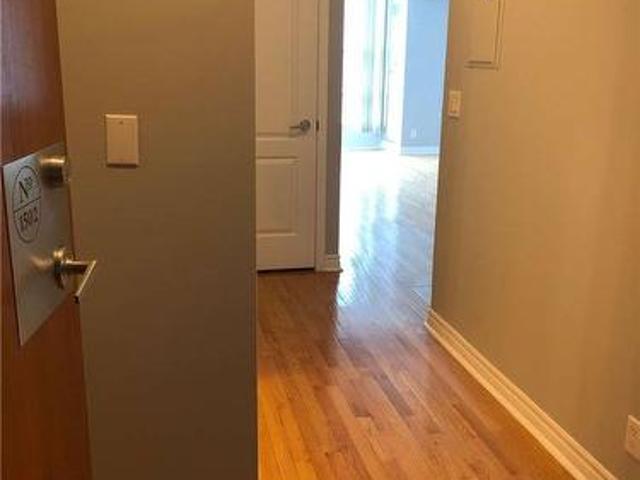 1502 33 Elm Drive, Mississauga, ON, L5B 4L2 lease for lease | Listing ID W13473 | Royal LePage