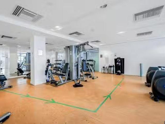 1502 4638 Gladstone Street, Vancouver, BC, V5N 0G5 Single Fa.
