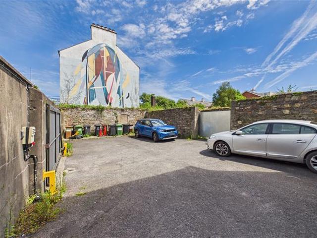 150,000 | Apartment 2, Saint Catherine's Close, Waterford City, Waterford RE/MAX Property Specialists 5009 MyHome. Ie Residential