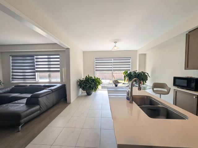 150 Explorer Way, Thorold 4 Bedroom Fully Detached House